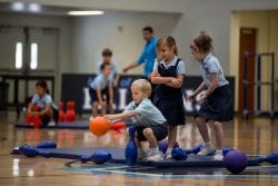 PE Bowling