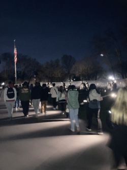 Seniors at the Vietnam Veterans Memorial