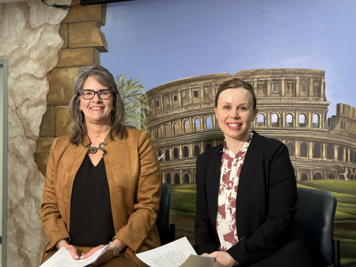 Arizona Enrollment Manager, Stephanie Eck and Vice President of Operations, Lyn Music hosting the Arizona Live Enrollment Event