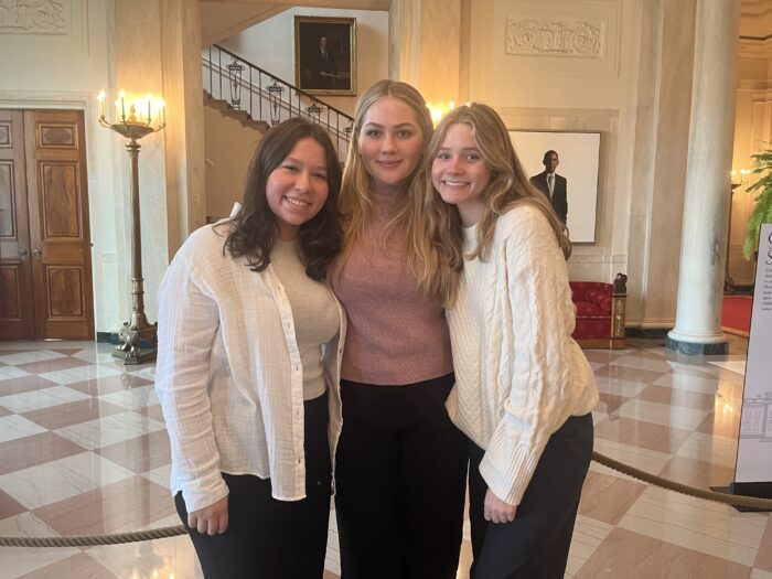 Students inside the White House