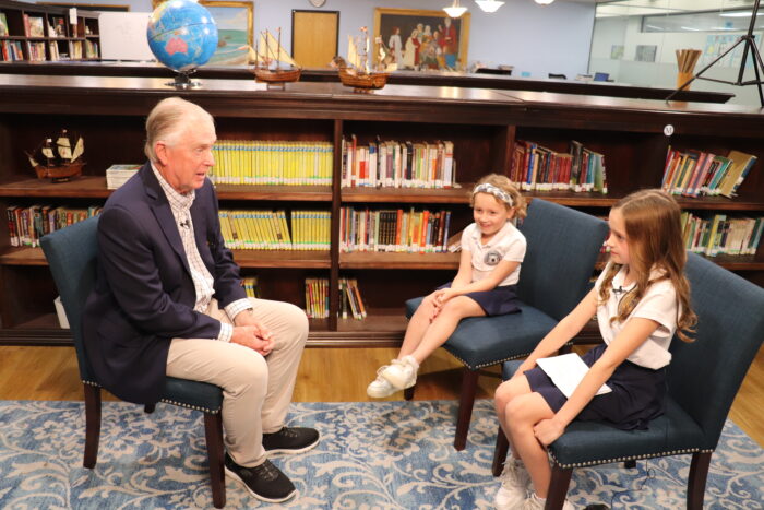Former Vice President Dan Quayle with his granddaughtersFormer Vice President Dan Quayle with his granddaughters