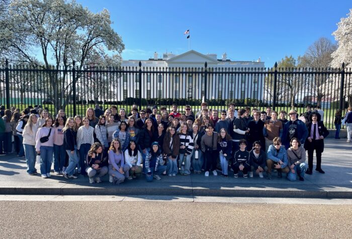 Students in front of the White House in Washington DC