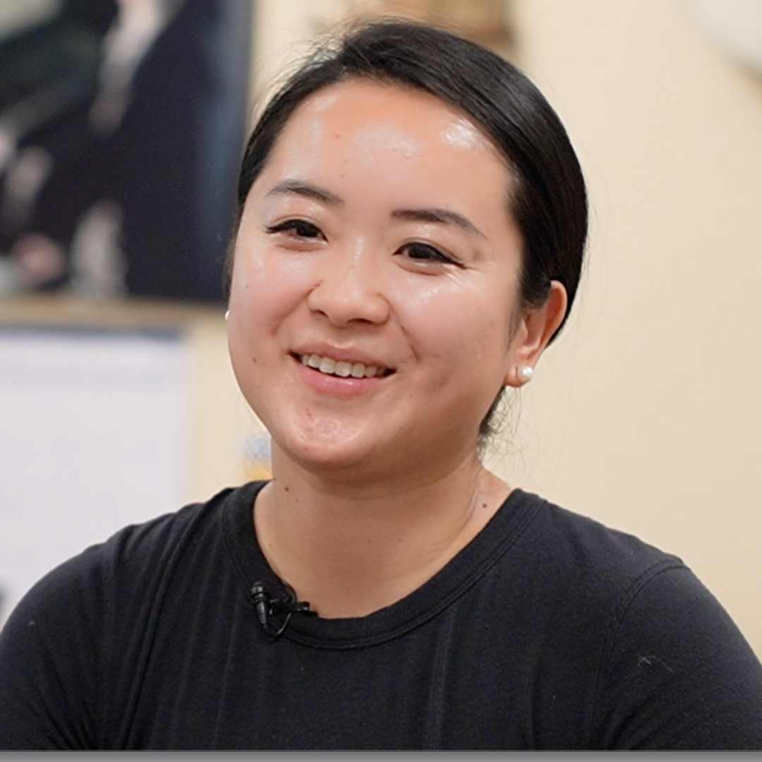 Molly Wang headshot