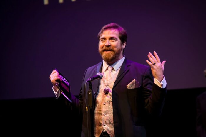 Aaron Blanco receiving an ariZoni