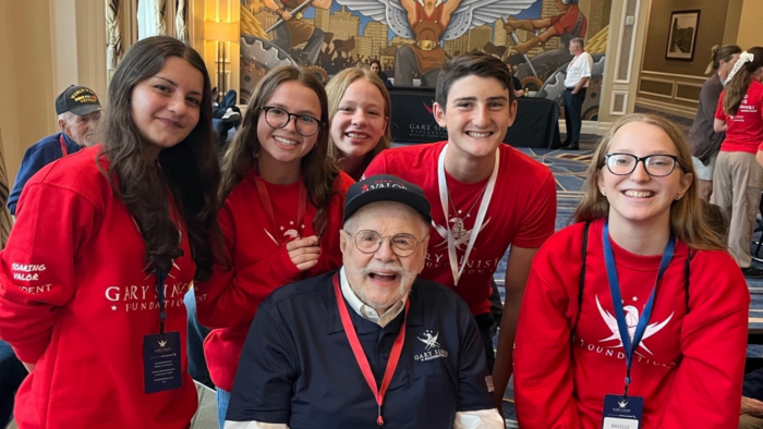 Anthem students with WWII Veteran