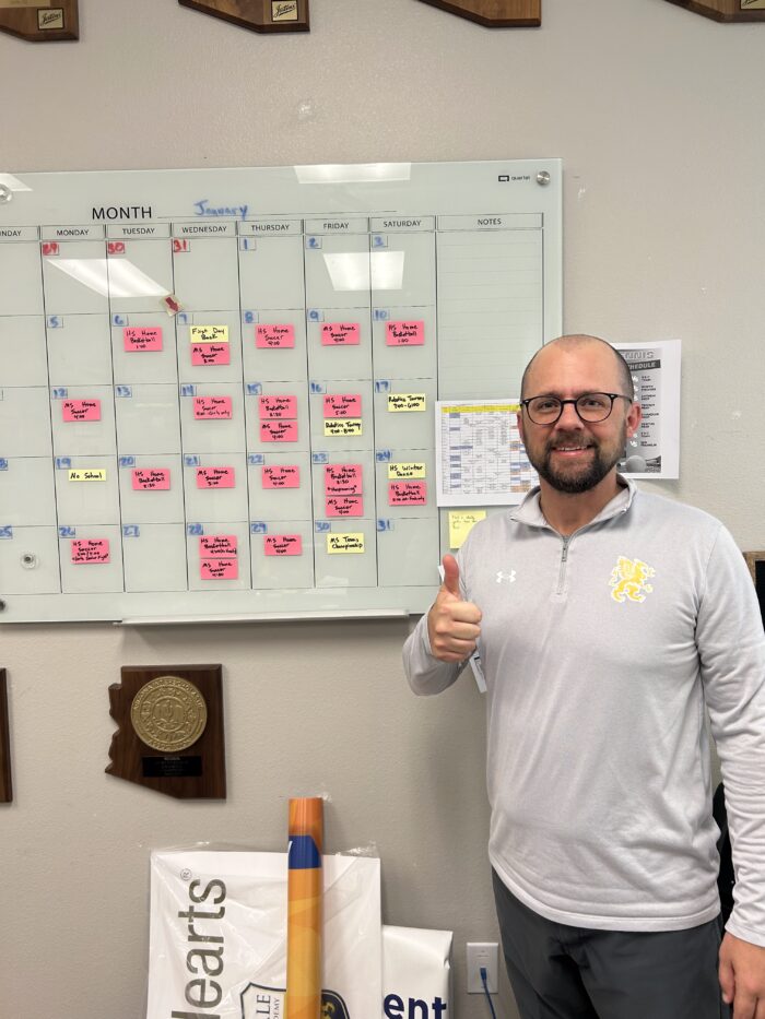 AD with wall calendar