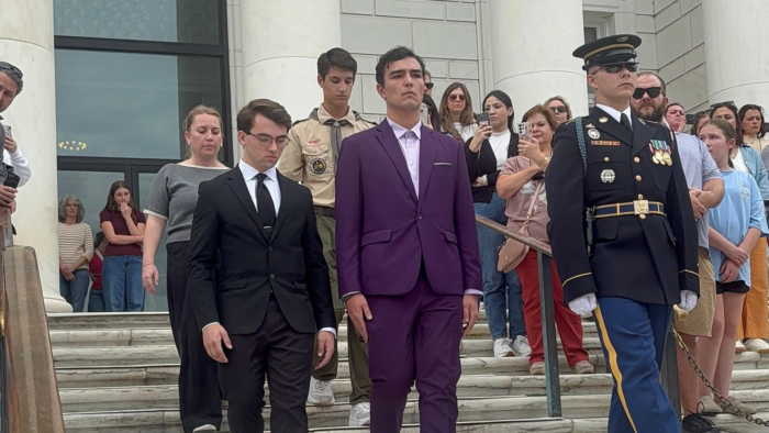 Students on the steps of Arlington